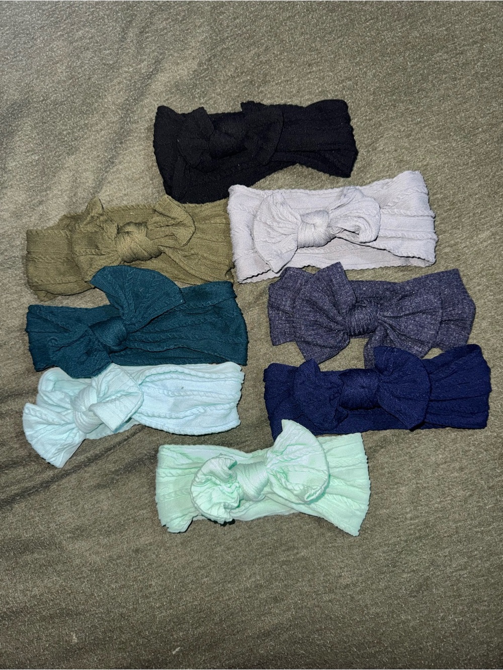 cable knit bows (8) - assorted colors USED